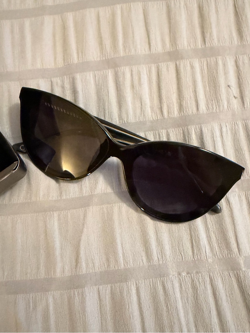 KREWE Monroe Nylon sunglasses black with case and unopened cloth - Picture 8 of 12